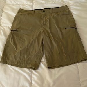 ZeroXposur zippered cargo shorts